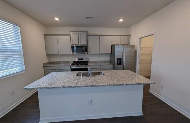 543 Graham Campbell Lane