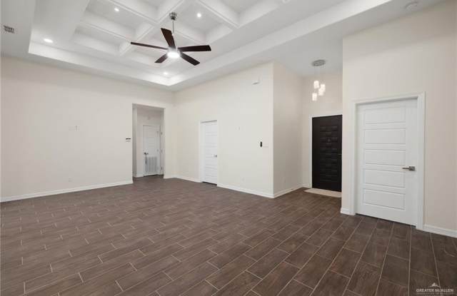 3107 E Tamarindo Avenue