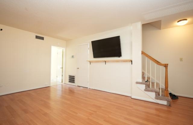 4629 Old Lantern Way