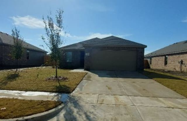 1425 Waverley Dr - 1425 Waverley Drive, Greenville, TX 75402