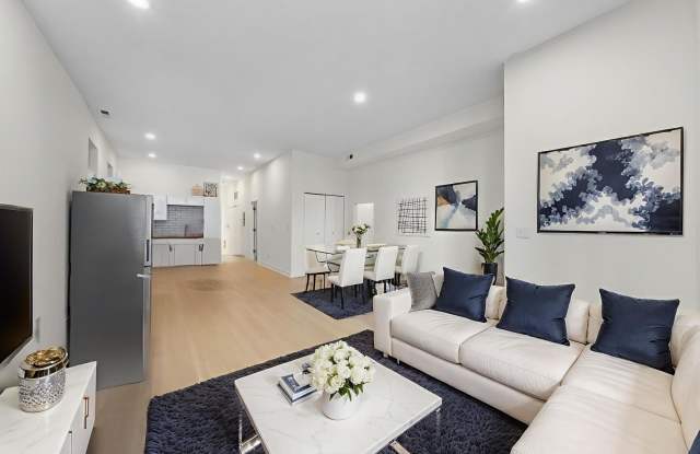 3037 W Lexington Street unit: 1