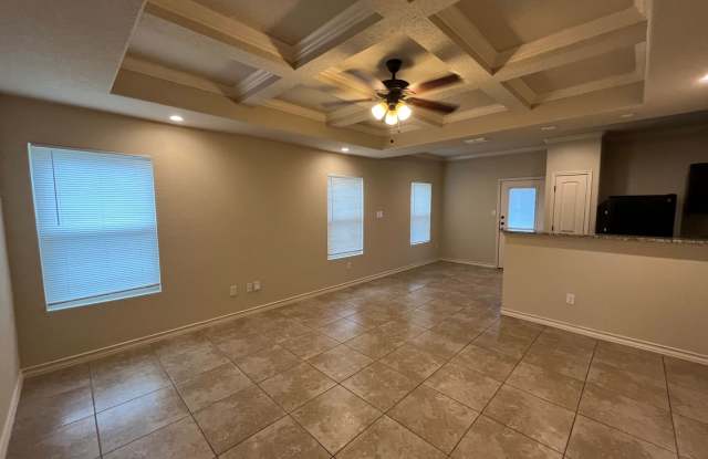 7006 Donovan Way #101, San Antonio, TX. 78244