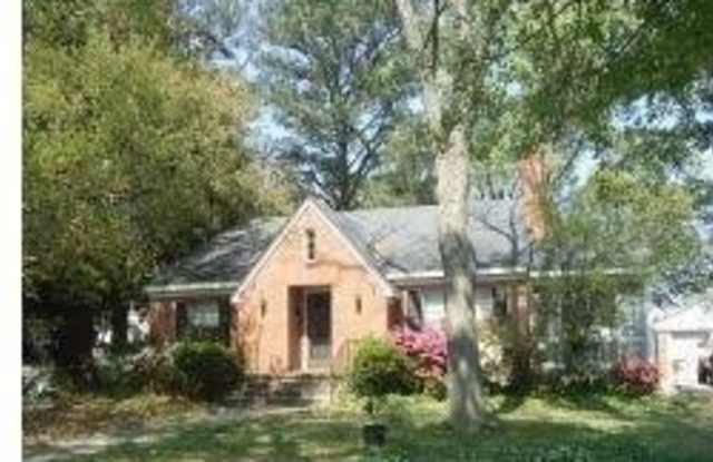 1705 E 4th Street - 1705 East 4th Street, Greenville, NC 27858