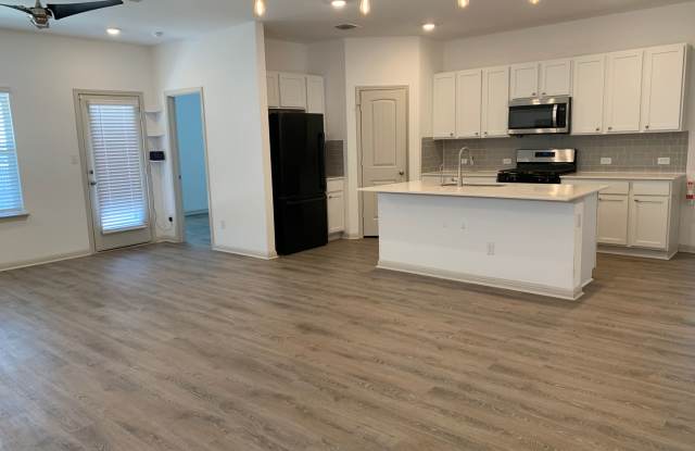 Lovely 3 Bed 2 bath home in Hutto