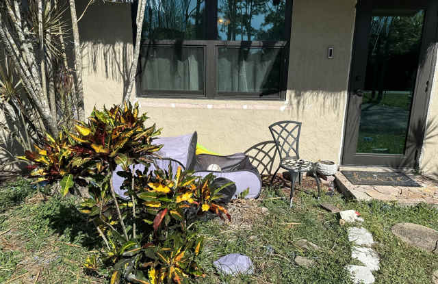 13743 Persimmon Boulevard