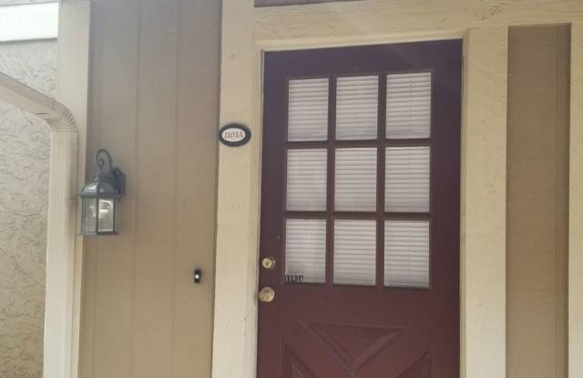 College Station -- 2/1.5 Townhome-Style Fourplex on TAMU Shuttle Route!