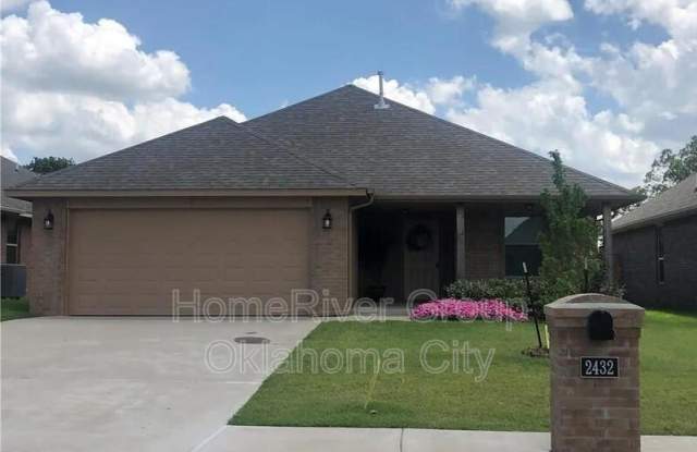 2432 Fallview Dr