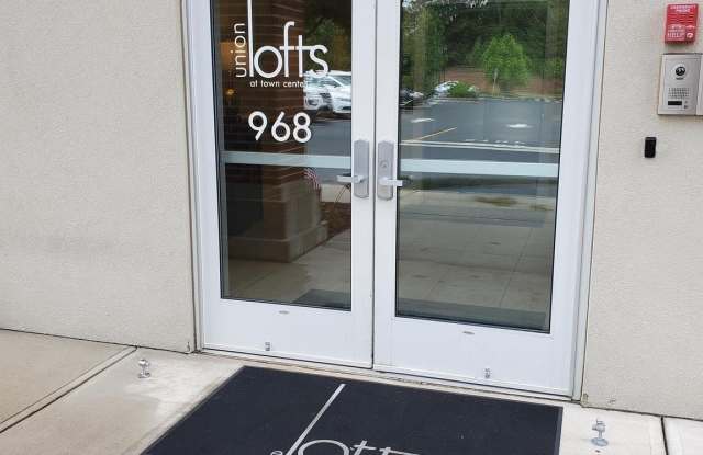 968 ROBBINSVILLE EDINBURG RD