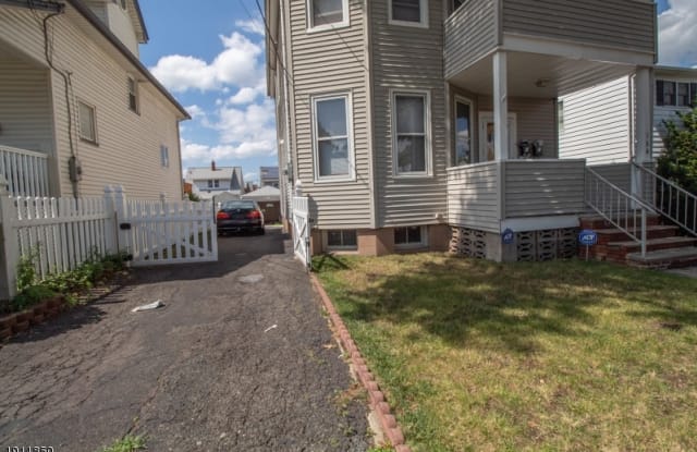 164 ARLINGTON AVE - 164 Arlington Avenue, Clifton, NJ 07011