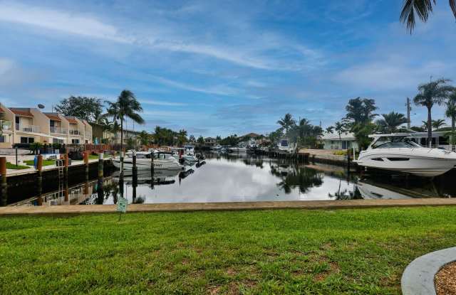 Photo of 361 SE 19th Avenue