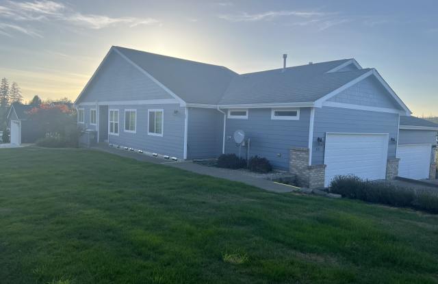 Photo of 301 Brant Ln