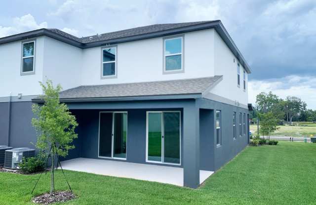 Luxury style townhome for rent in Winter Park