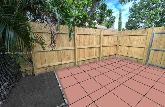 Photo of 1020 NW 33rd Ave