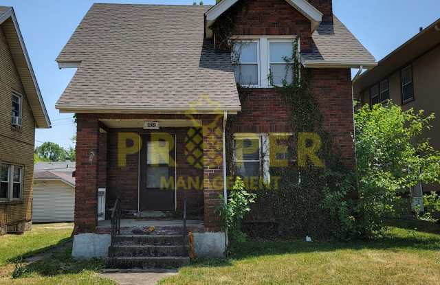 104 East Siebenthaler Ave