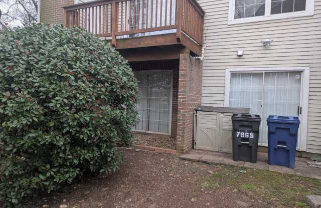 7961 COACHCREST COURT