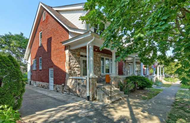 308 Graham St