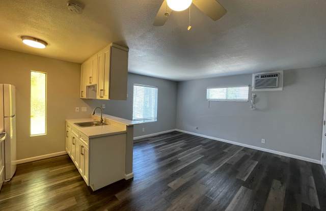 725 N San Joaquin Ave