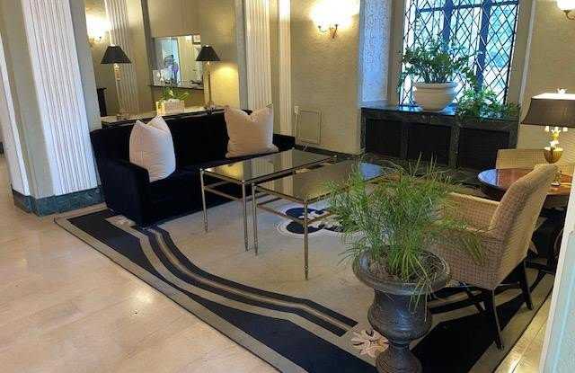 2040-2040 BELMONT Road NW unit: 423