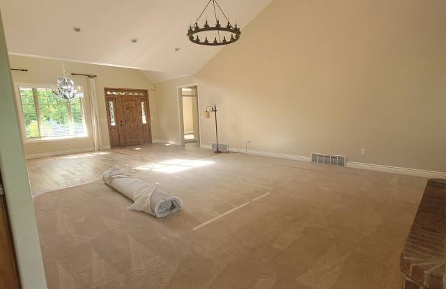 867 North Swiss Farm Court