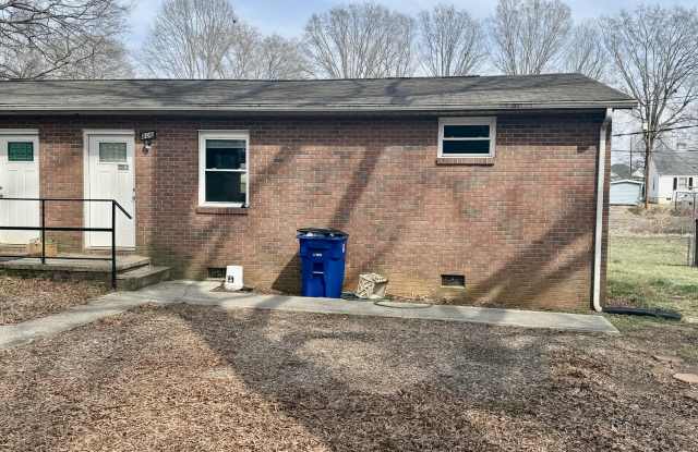 806 3rd Avenue Southwest