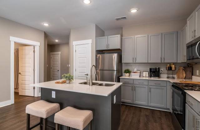 1006 Long Hollow Pike Unit D21