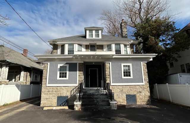 Photo of 2417 N 54TH Street unit: E