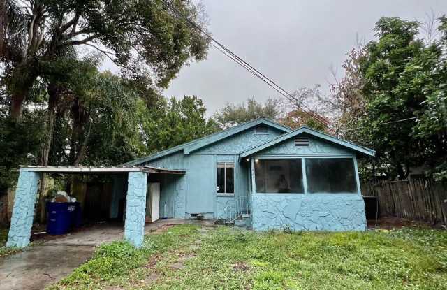 1423 W HUMPHREY ST - 1423 West Humphrey Street, Tampa, FL 33604