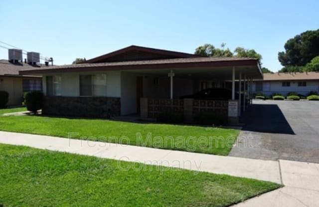 4312 E Sierra Madre Ave - 4312 East Sierra Madre Avenue, Fresno, CA 93726