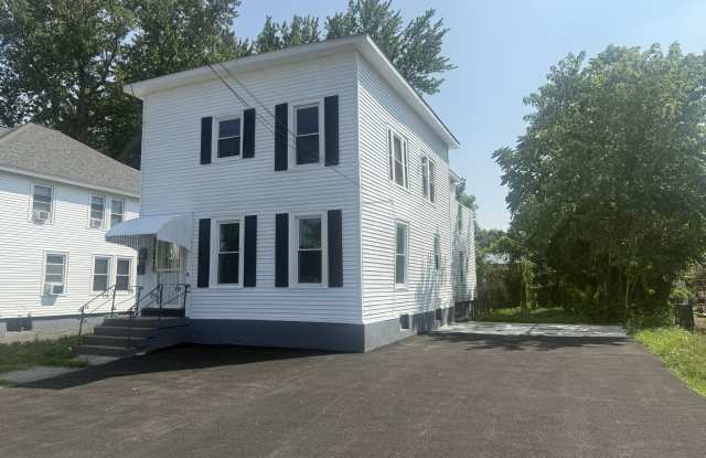 11 Clifford Road unit: Floor 1