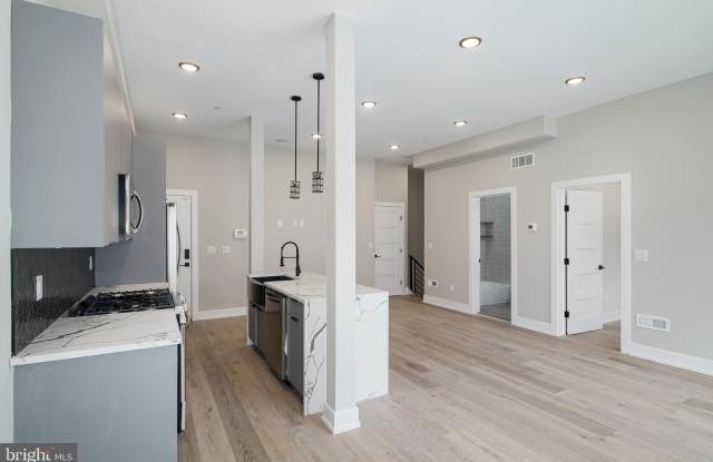 4327 BALTIMORE AVENUE