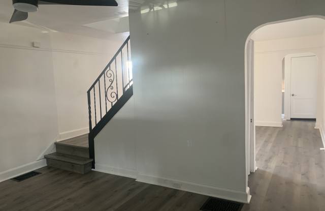 525 Sunnyside Avenue