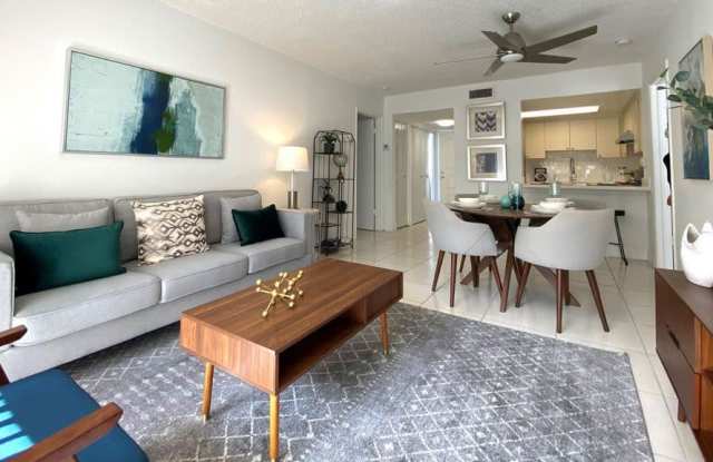 Photo of 7 West Apartments