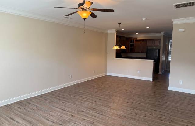 371 Beacon Street NW