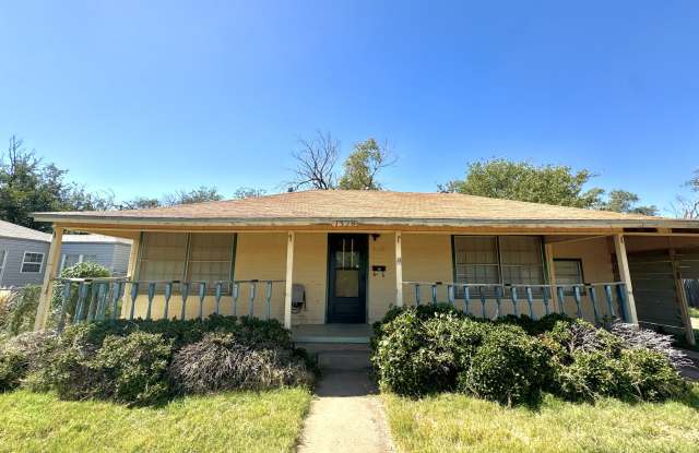 1326 Hillcrest Street