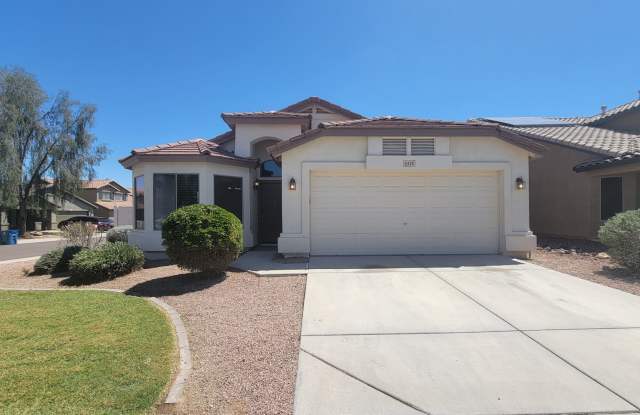 Great neighborhood in Litchfield Park! No rental tax! - 5325 North 124th Avenue, Maricopa County, AZ 85340