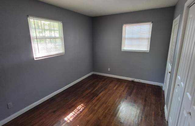 240 Wadley Street Northwest