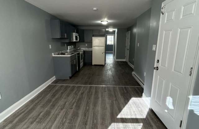 Photo of NEW 2 BED 1 BATH APARTMENT FIRST FLOOR