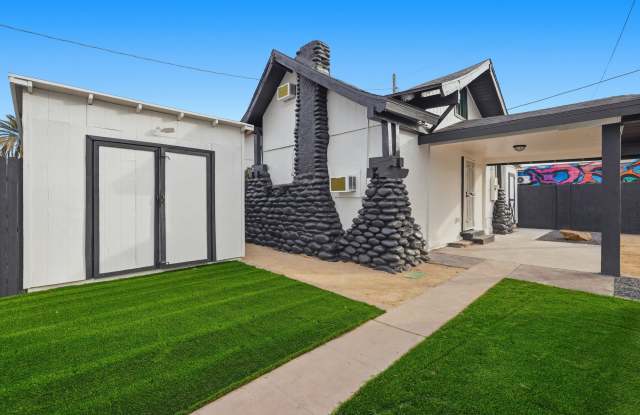 325 North 15th Street - 4