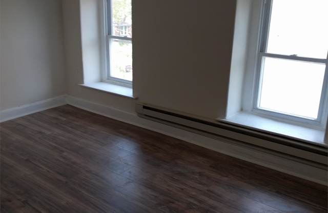 1204 W Rockland St - 3