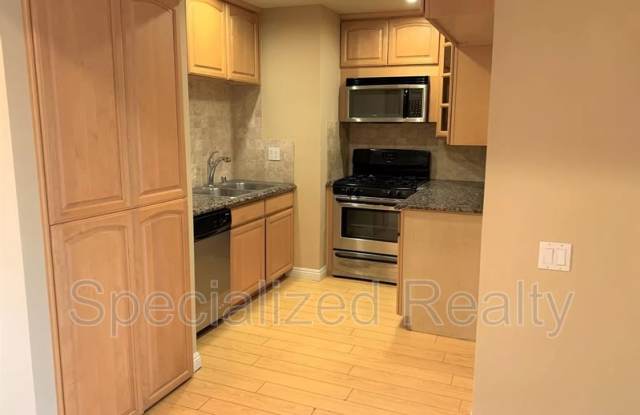 1245 Orange Grove Ave