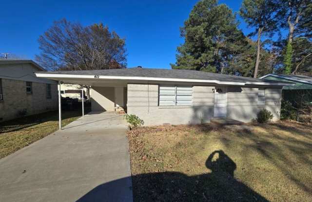412 Graham Rd