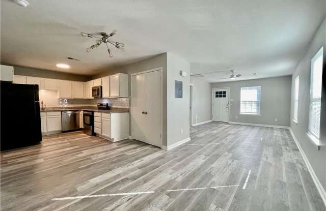 901 Allen Street unit: 903