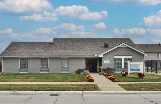 Farmbrooke Manor Apartments