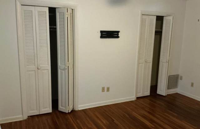 573 SE EVERGREEN DRIVE