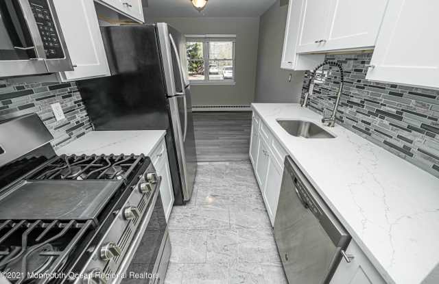 Photo of 59 Stonehurst Boulevard unit: B