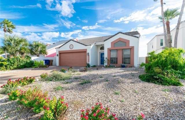 13925 Dasmarinas Drive