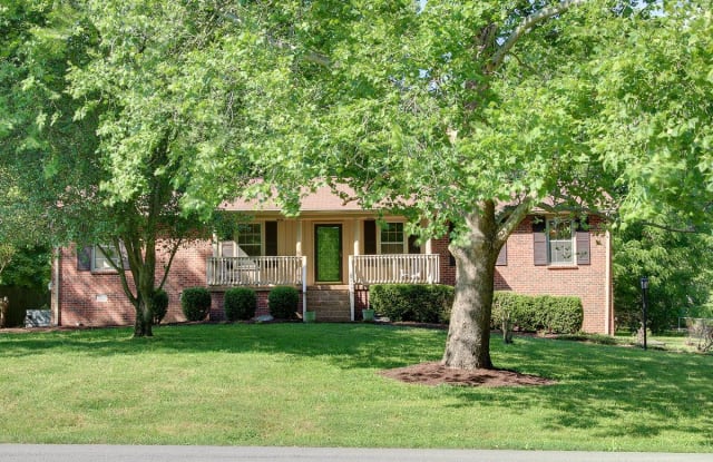 165 Berrywood Drive - 165 Berrywood Dr, Hendersonville, TN 37075