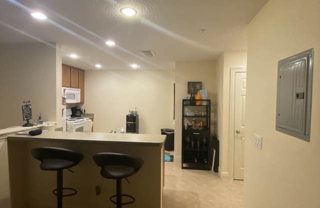 2892 Lincroft Avenue