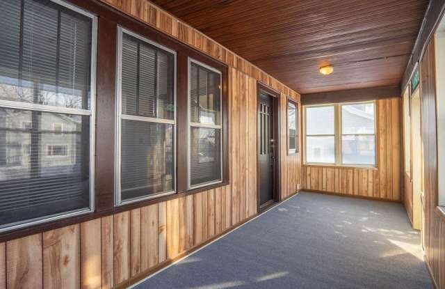 890 Arkwright Street