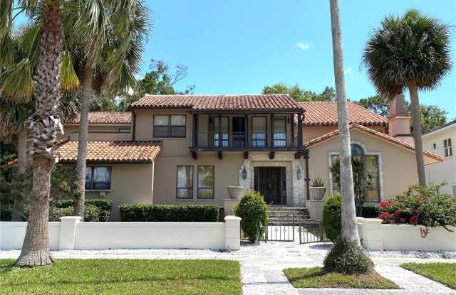 565 BAYVIEW DRIVE